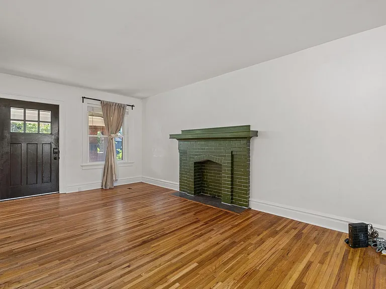 3124 Gurney Ave — Photo 10