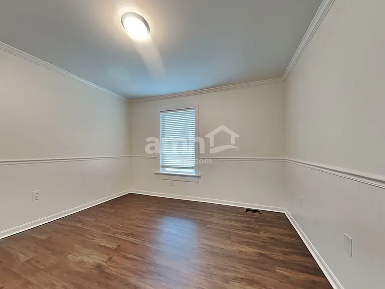 2113 Lynwood Pl — Photo 13