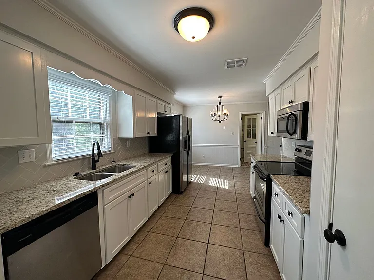 3906 Dalraida Pl — Photo 9