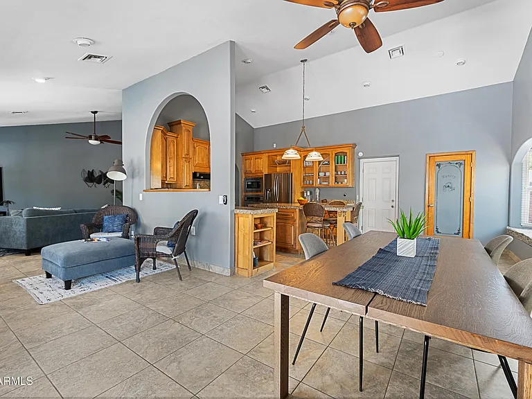3658 W Cindy St — Photo 12