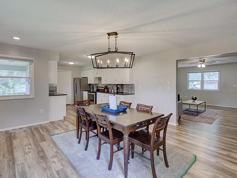 1116 Roosevelt Ave — Photo 13