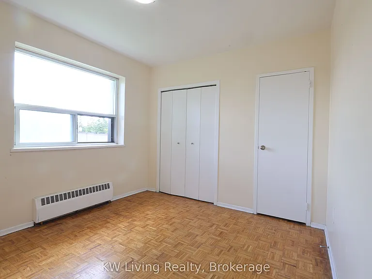 480 Lakeshore Rd E #301 — Photo 22