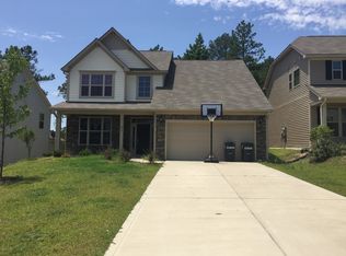 239 River Oak St, Spring Lake, NC 28390