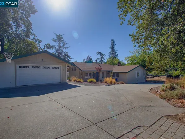 4122 Walnut Blvd, Walnut Creek, CA 94596