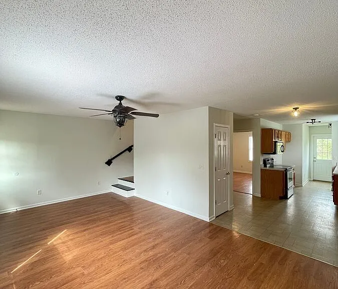 609 Piper Ct #A — Photo 5