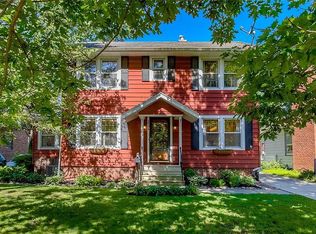 2504 Kenway Dr, Des Moines, IA 50310