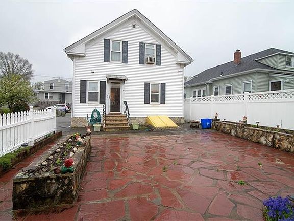 2nd image of 142 Blanding Ave