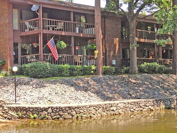2nd image of 2325 Lakeshore Dr