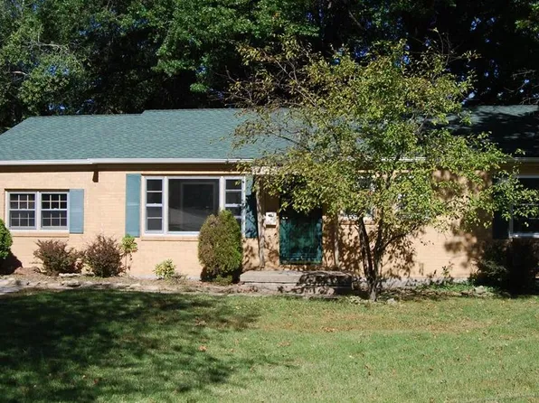 1512 SW Highway Ln, Lees Summit, MO 64081