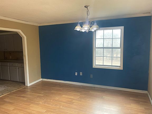 2nd image of 10 Sunshine Rd