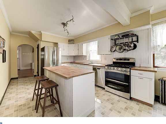 3rd image of 3711 Taylor Ave