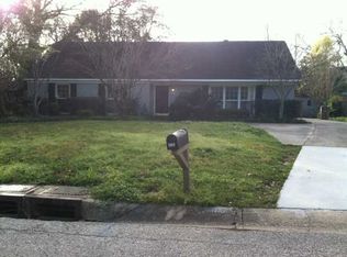 615 E Barksdale Dr, Mobile, AL 36606