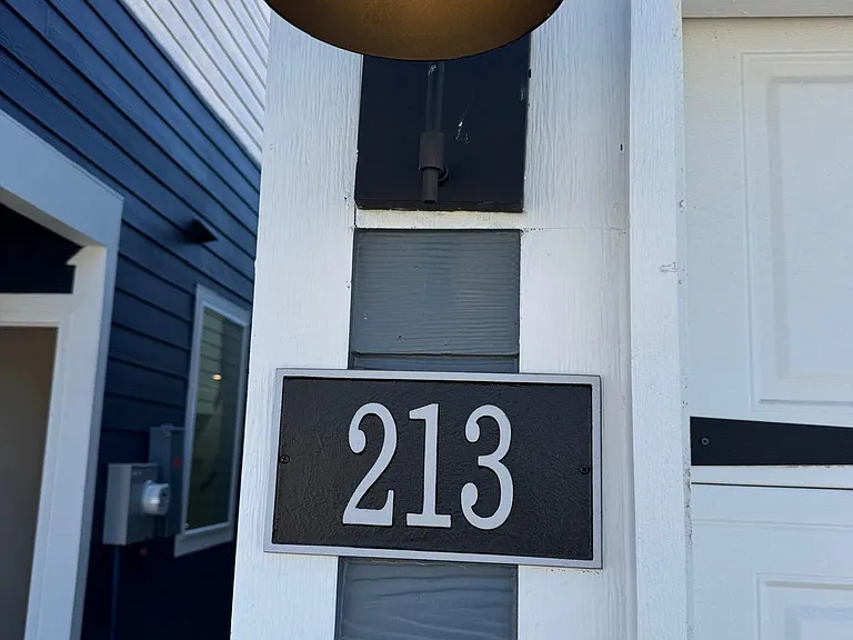 213 Arbor Dr — Photo 9