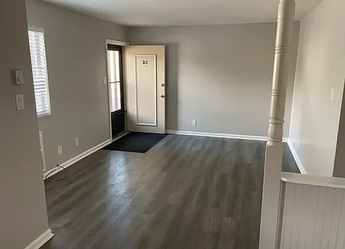 414 Raynor St #D2 Photo 1