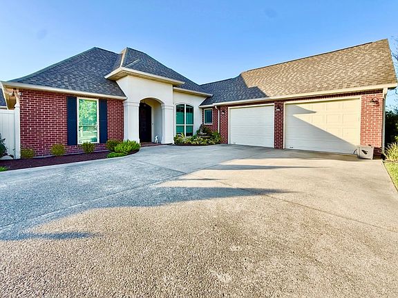 3rd image of 1091 Oak Harbor Dr