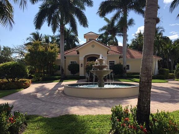 2nd image of 114 Palm Bay Dr APT C