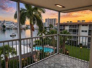 2200 Diana Dr APT 410, Hallandale, FL 33009