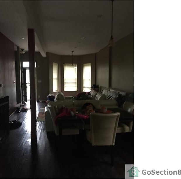 1st image of 3859 W West End Ave #1
