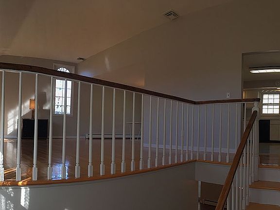 Entry with Vaulted Ceiling.