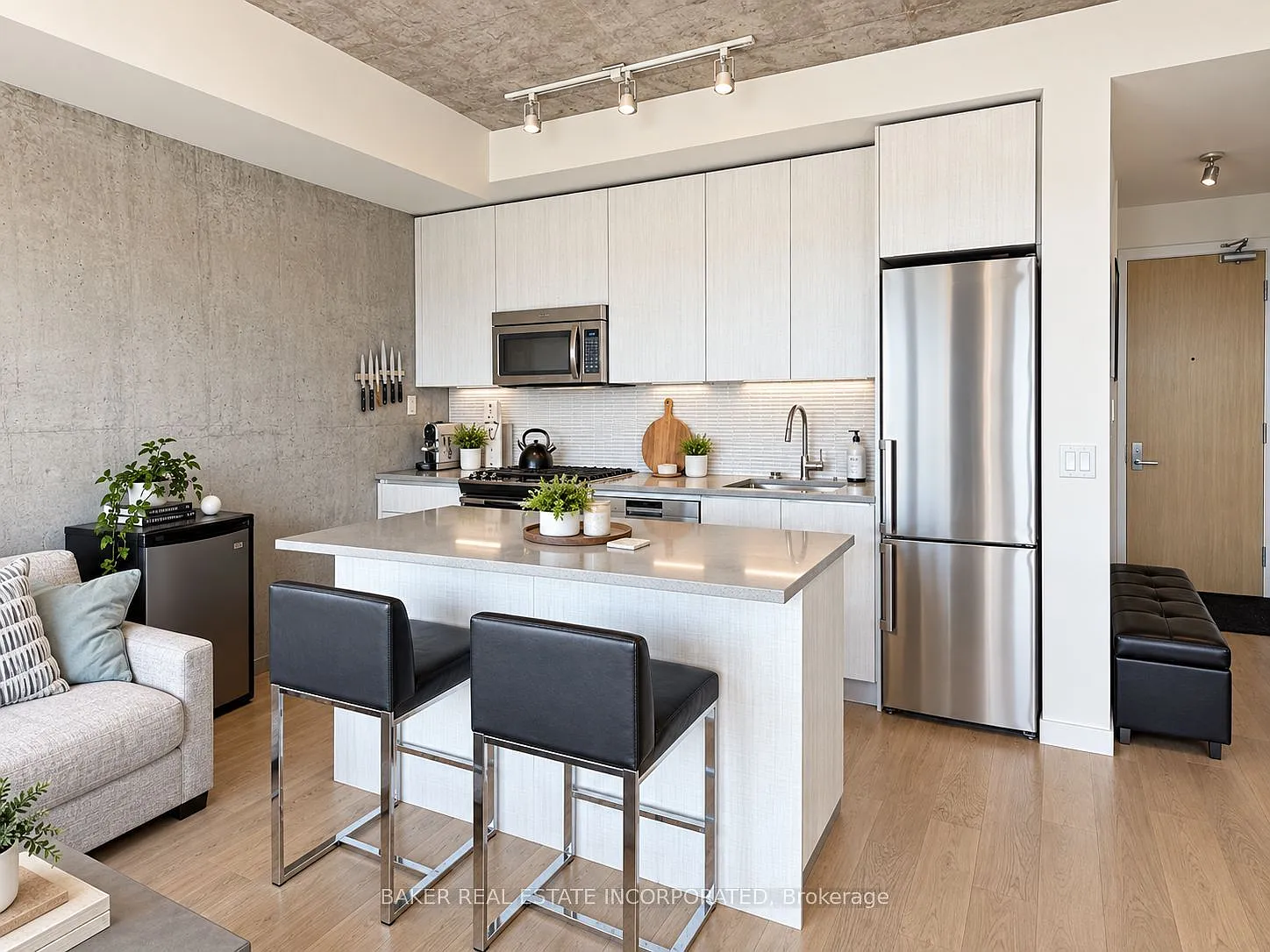 OneEleven Bathurst — Photo 2