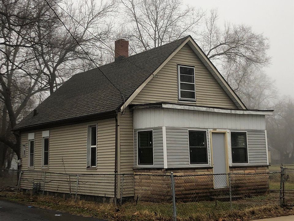 1st image of 131 S Steubenville St