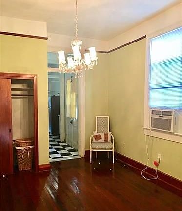 5th image of 715 Gallier St