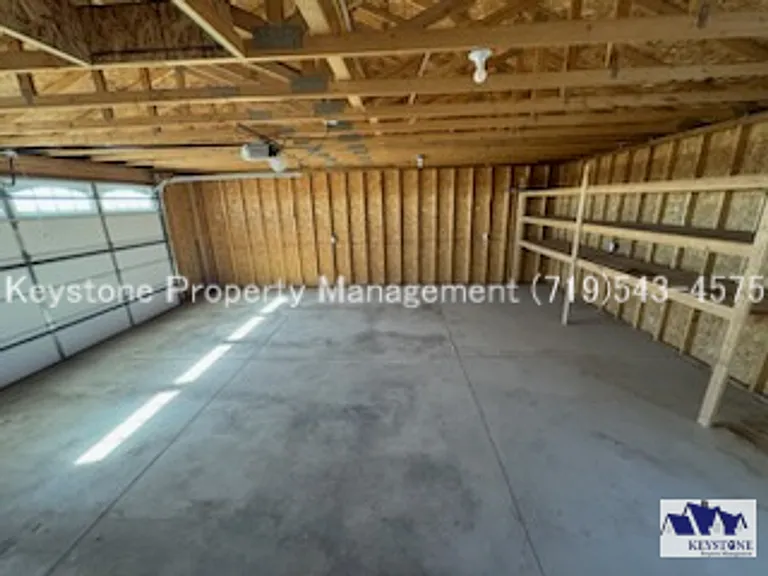 1051 E Platteville Blvd — Photo 33