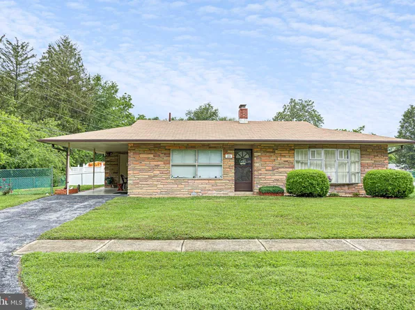 25 Kollman Dr, Newark, DE 19713