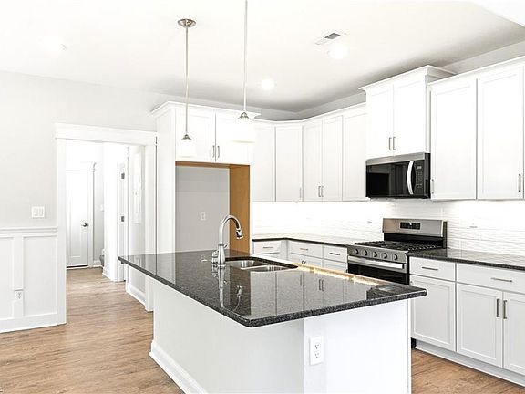 5th image of 3127 E Ocean View Ave
