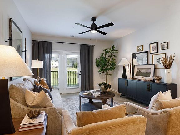 2nd image of 2050 Airport Blvd NW #923