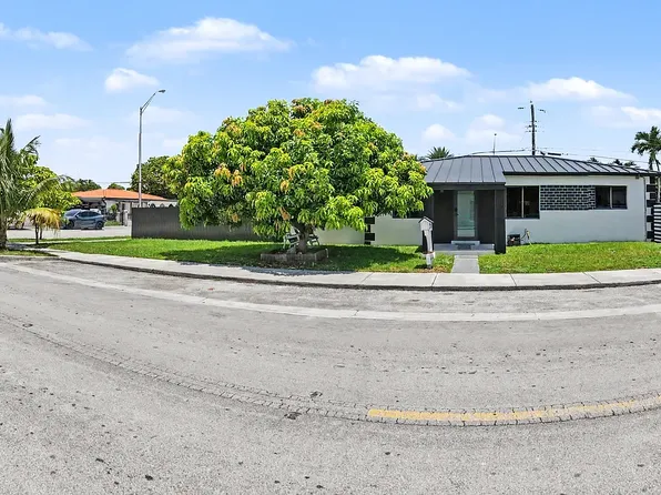 331 W 40th Pl, Hialeah, FL 33012