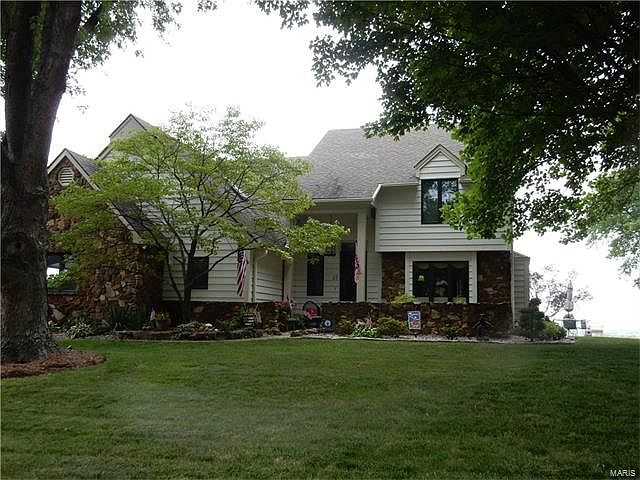 1st image of 23 Camelot Dr