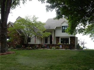 23 Camelot Dr, Edwardsville, IL 62025