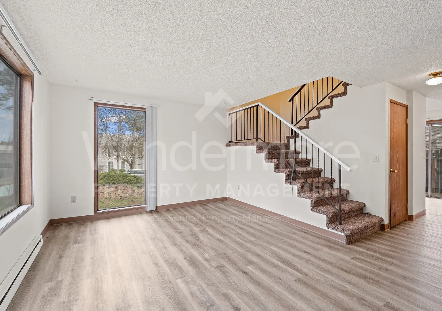 2702 E 31st — Photo 3
