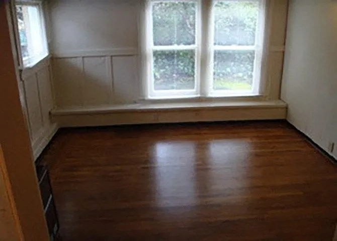 2545 Benvenue Ave — Photo 18