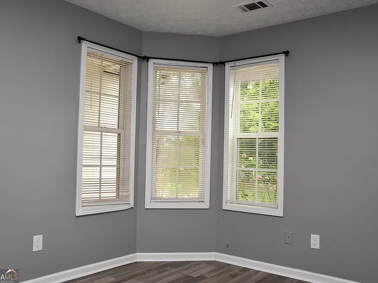 5932 Homestead Cir — Photo 54
