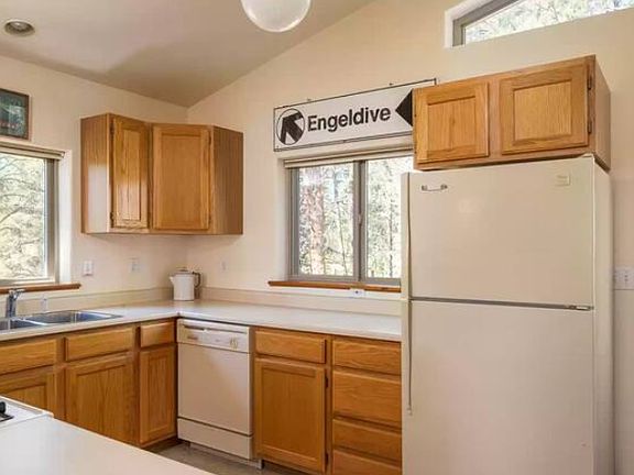 4th image of 778 Polar Bear Ln #Top