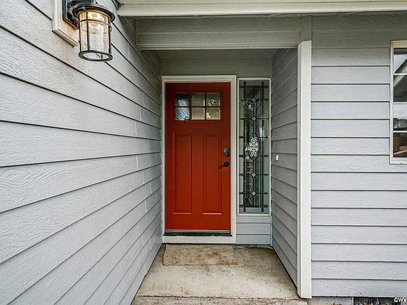 3rd image of 415 Greenacre Dr NW