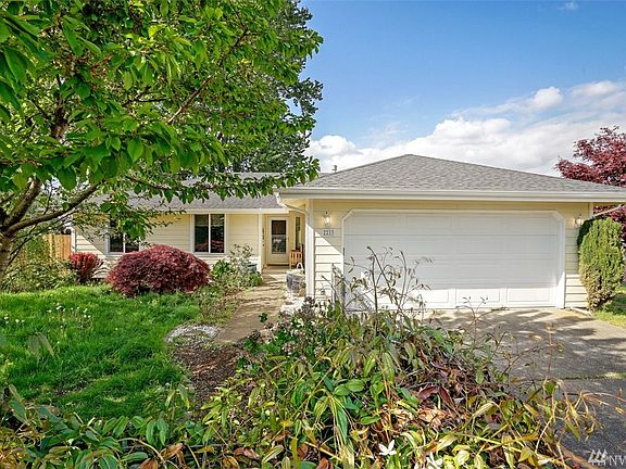 4th image of 2219 14th Ave NW