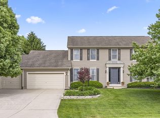 2691 Big Sur Dr, Lewis Center, OH 43035
