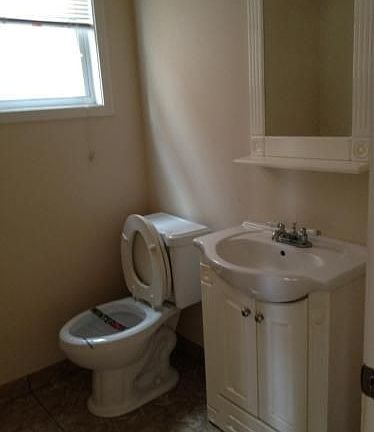 3rd image of 4638 Virginia Ave