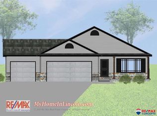 6847 N 9th Model St, Lincoln, NE 68521