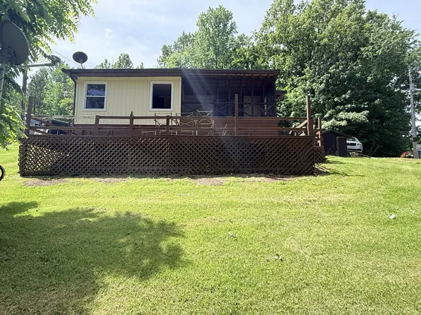 156 Lakeshore Cir, Bumpus Mills, TN 37028