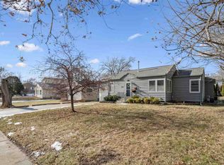 712 9th Ave, Coralville, IA 52241