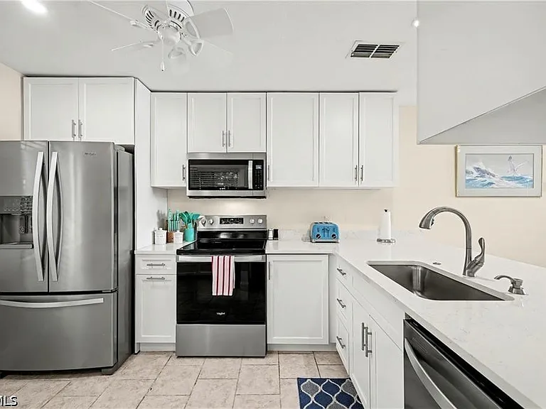11170 Caravel Cir #104 — Photo 4