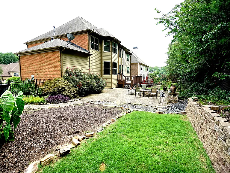 1868 Austins Pointe Dr — Photo 40