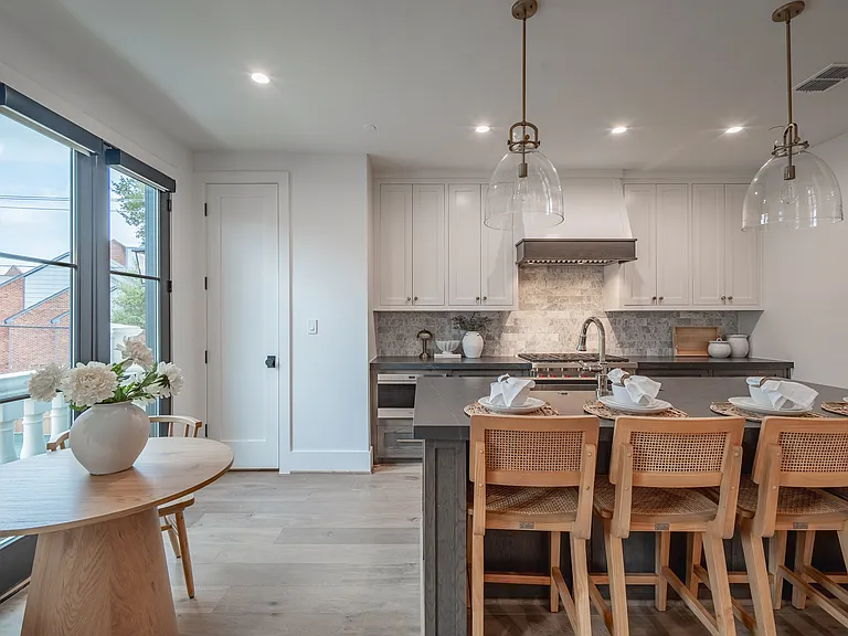 4525 Emerson Ave #3L — Photo 10