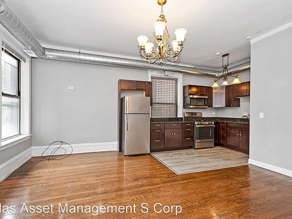4th image of 5019 S Drexel Ave #2C