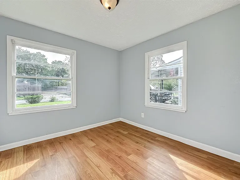 7946 Jutland Rd — Photo 11