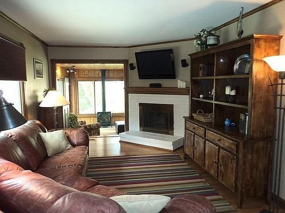 4th image of 6049 W Glen Ct